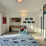 Allegra Villa Capri