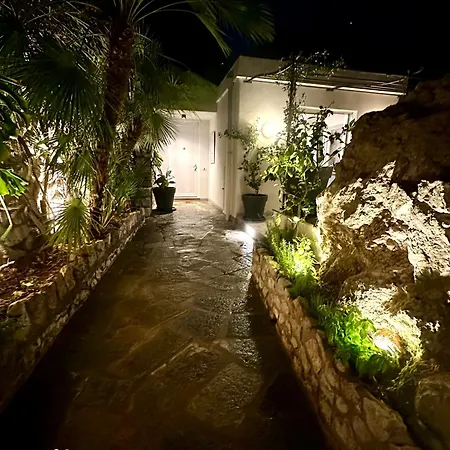 Allegra Villa Capri