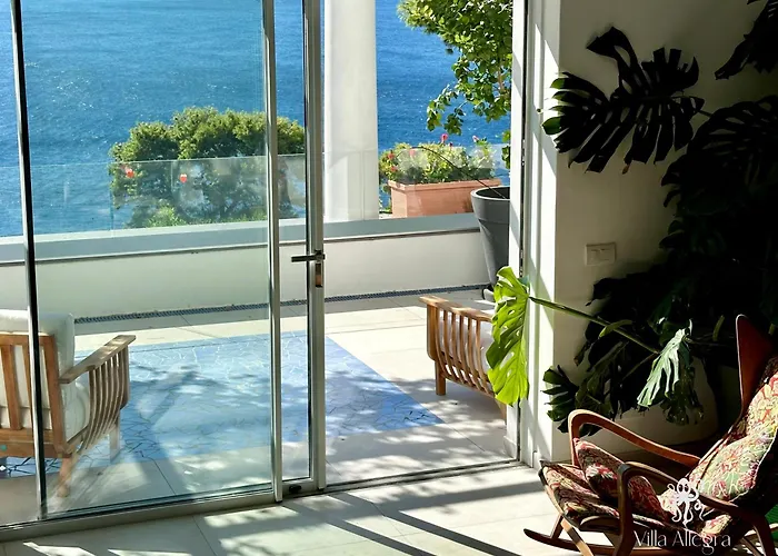Allegra Villa Capri
